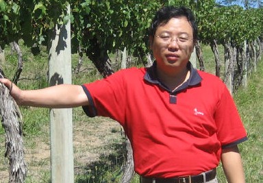 zheng.jpg